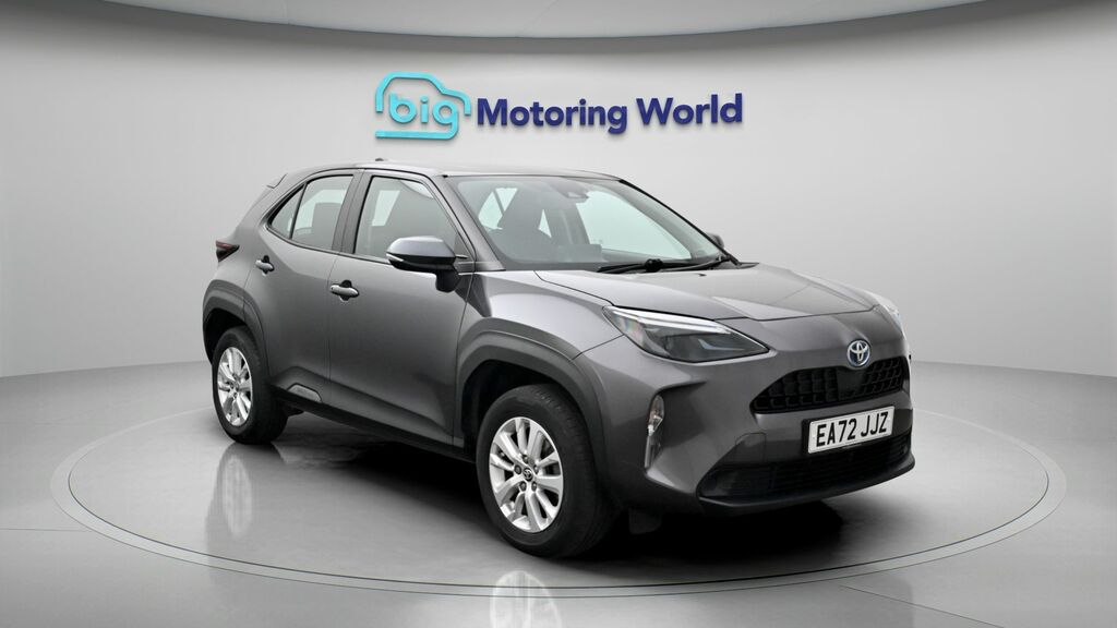 Toyota Yaris Cross Icon Grey