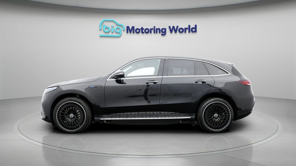 Mercedes-Benz EQC Amg Line Black #4