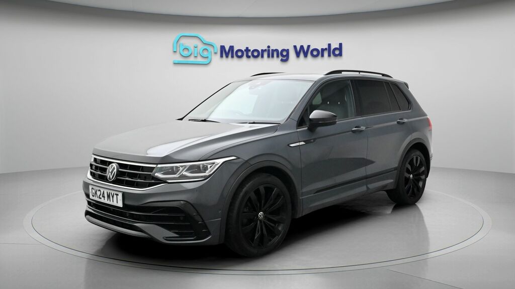 Volkswagen Tiguan Black Edition Grey #3