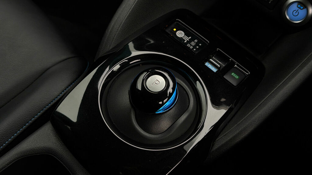 Nissan Leaf 160Kw E Tekna 62Kwh Grey #18