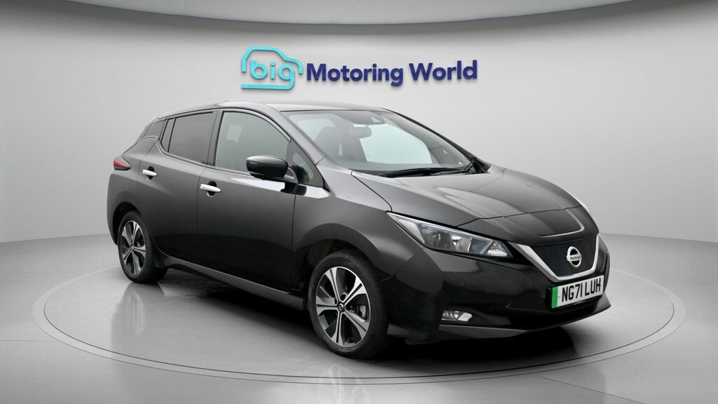 Nissan Leaf E N-connecta Black