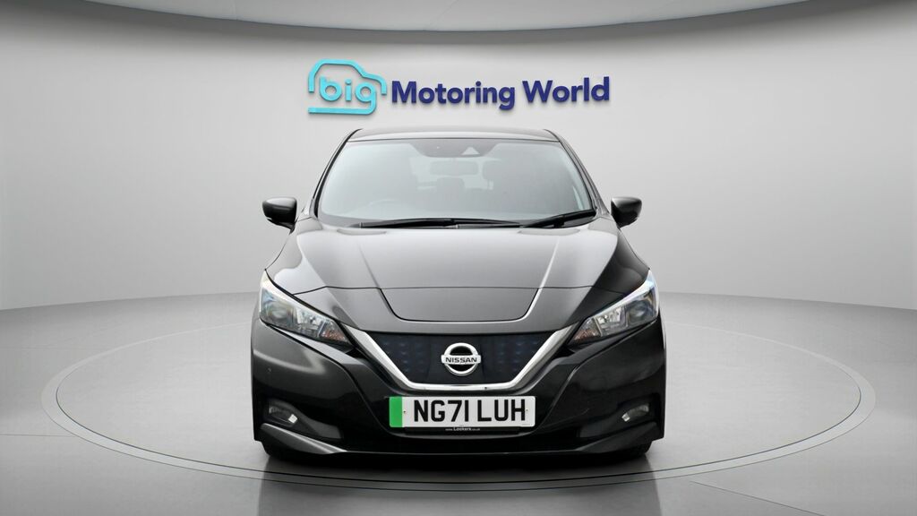 Nissan Leaf E N-connecta Black #2