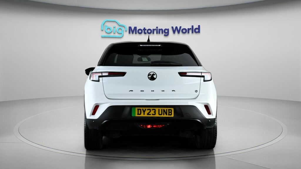 Vauxhall Mokka-e Ultimate White #5