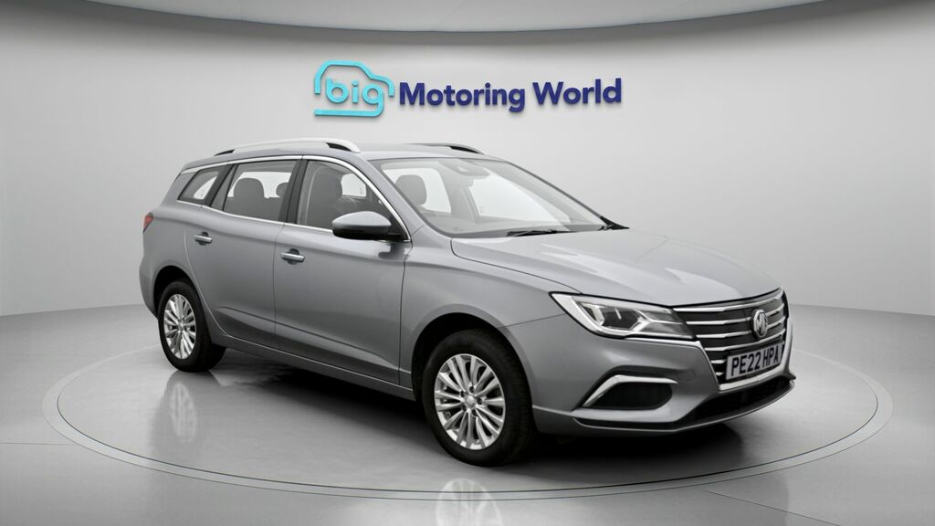MG MG5 Exclusive Long Range Silver
