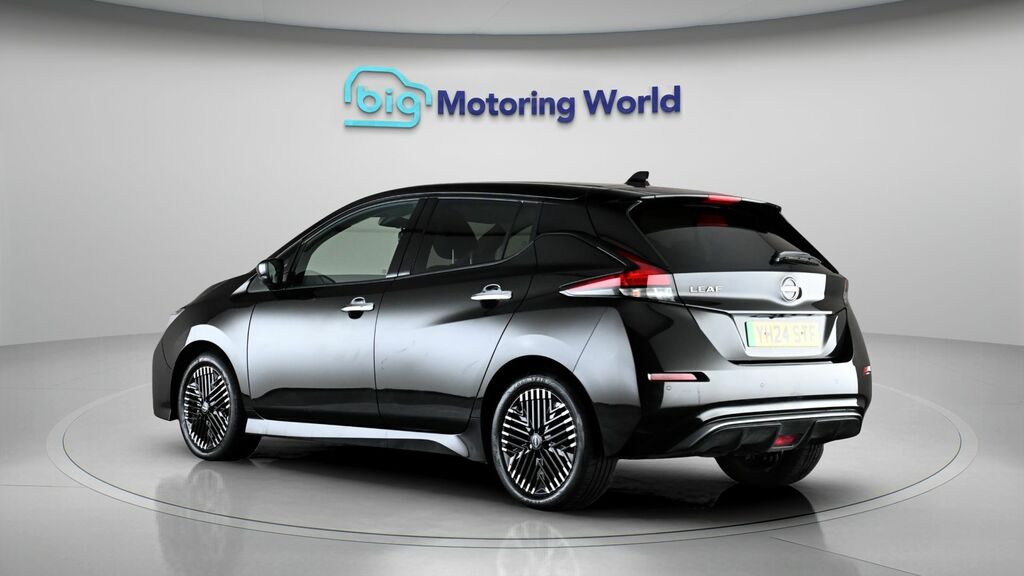 Nissan Leaf N-connecta Black #5