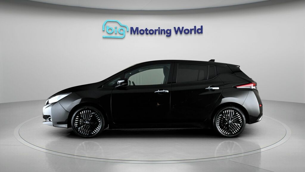 Nissan Leaf N-connecta Black #4