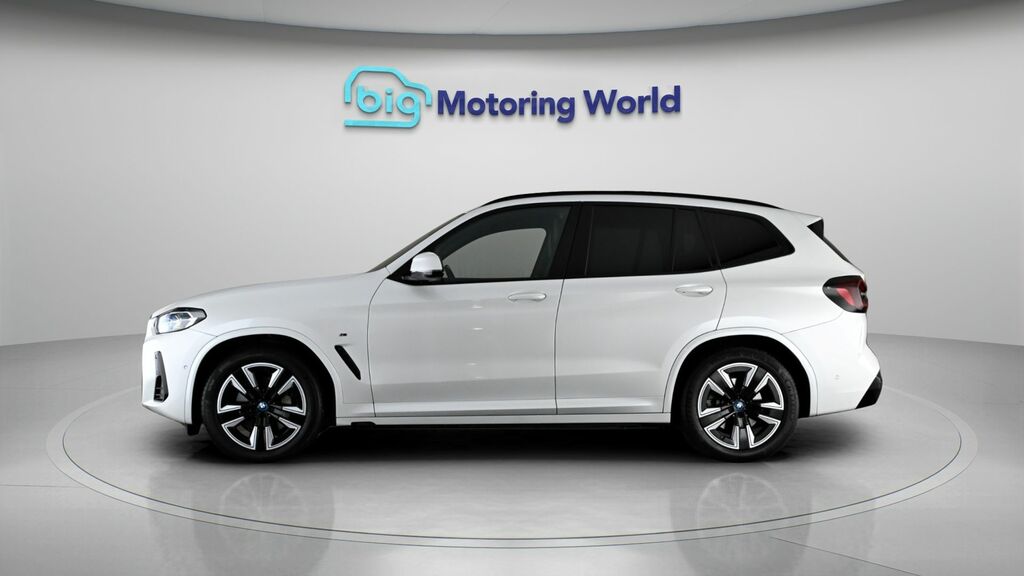 BMW iX3 M Sport White #4