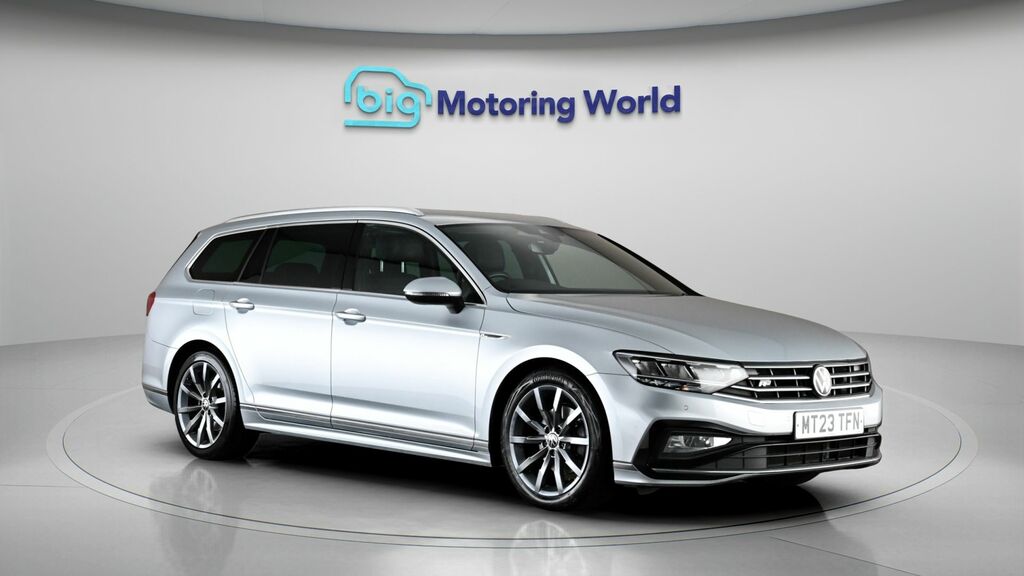Volkswagen Passat R-line Silver