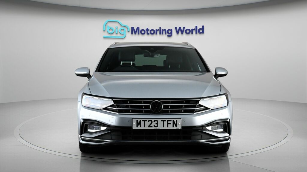 Volkswagen Passat R-line Silver #2