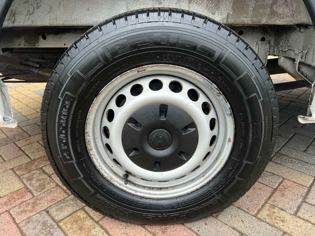 Volkswagen Crafter 2.0 Tdi Cr35 Panel Van Camper Conversion Diese White #35