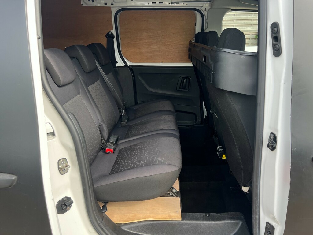 Peugeot Partner Panel Van White #31
