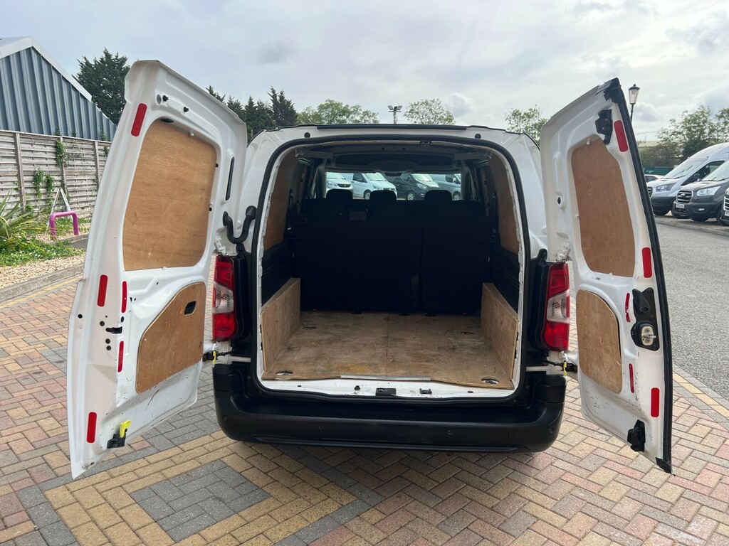 Peugeot Partner Panel Van White #35