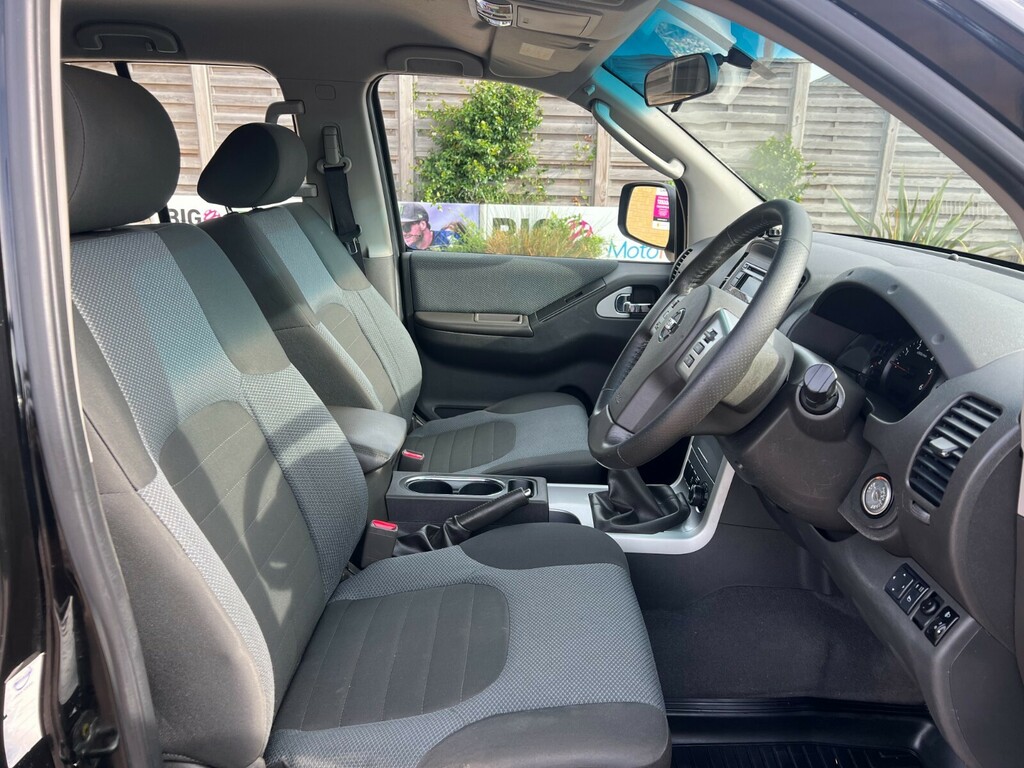 Nissan Navara Navara 2.3 Dci Tekna 4X4 Shr Dcb 190 Bhp Grey #10