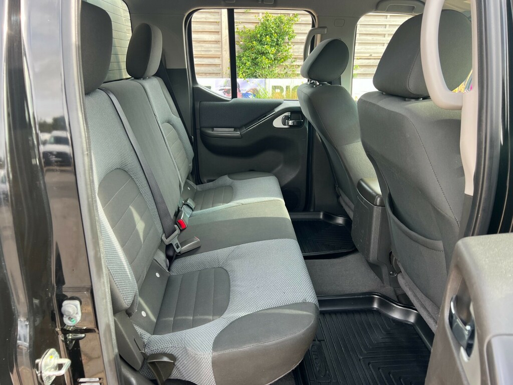 Nissan Navara Navara 2.3 Dci Tekna 4X4 Shr Dcb 190 Bhp Grey #34