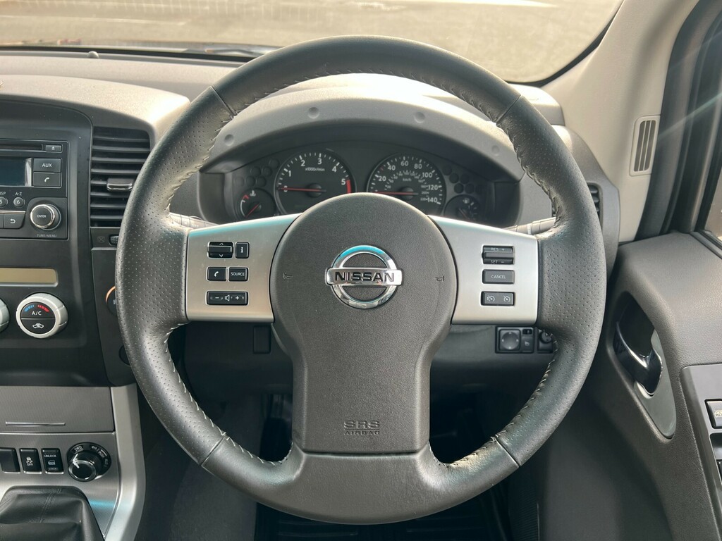 Nissan Navara Navara 2.3 Dci Tekna 4X4 Shr Dcb 190 Bhp Grey #13