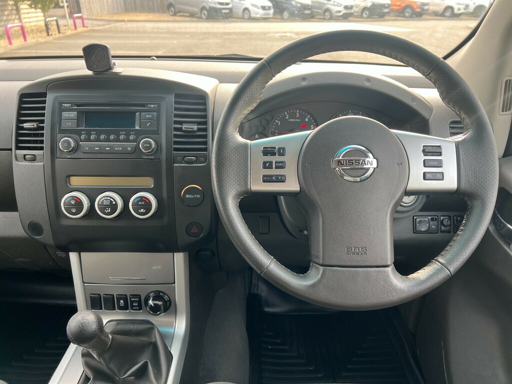 Nissan Navara Navara 2.3 Dci Tekna 4X4 Shr Dcb 190 Bhp Grey #12
