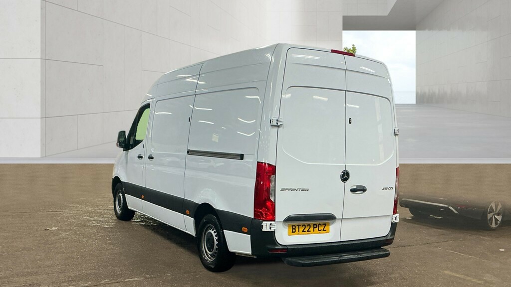 Mercedes-Benz Sprinter 315 Cdi 150 L2h2 Progressive Mwb High Roof Rwd White #4