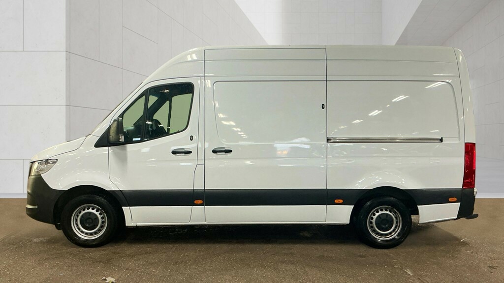 Mercedes-Benz Sprinter 315 Cdi 150 L2h2 Progressive Mwb High Roof Rwd White #5