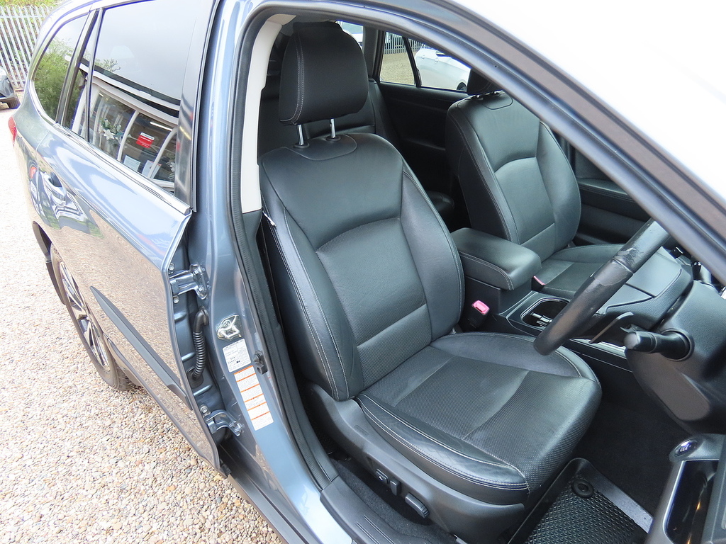 Subaru Outback D Se Silver #17