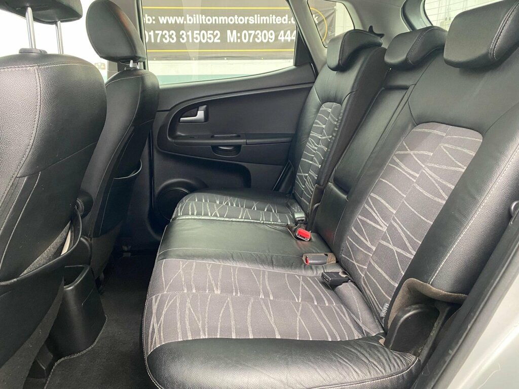 Kia Venga Hatchback 1.4 2 Ecodynamics Blue #16