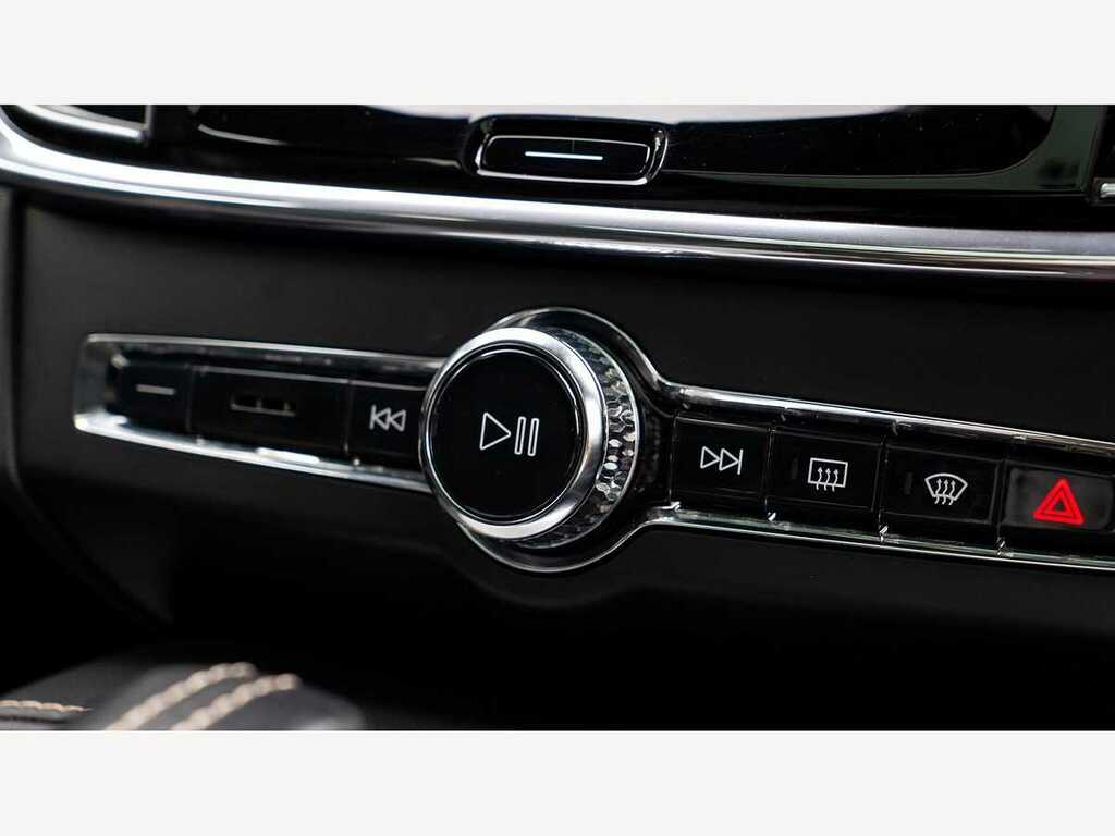 Volvo V90 2.0 B5p R Design 2021 Grey #30