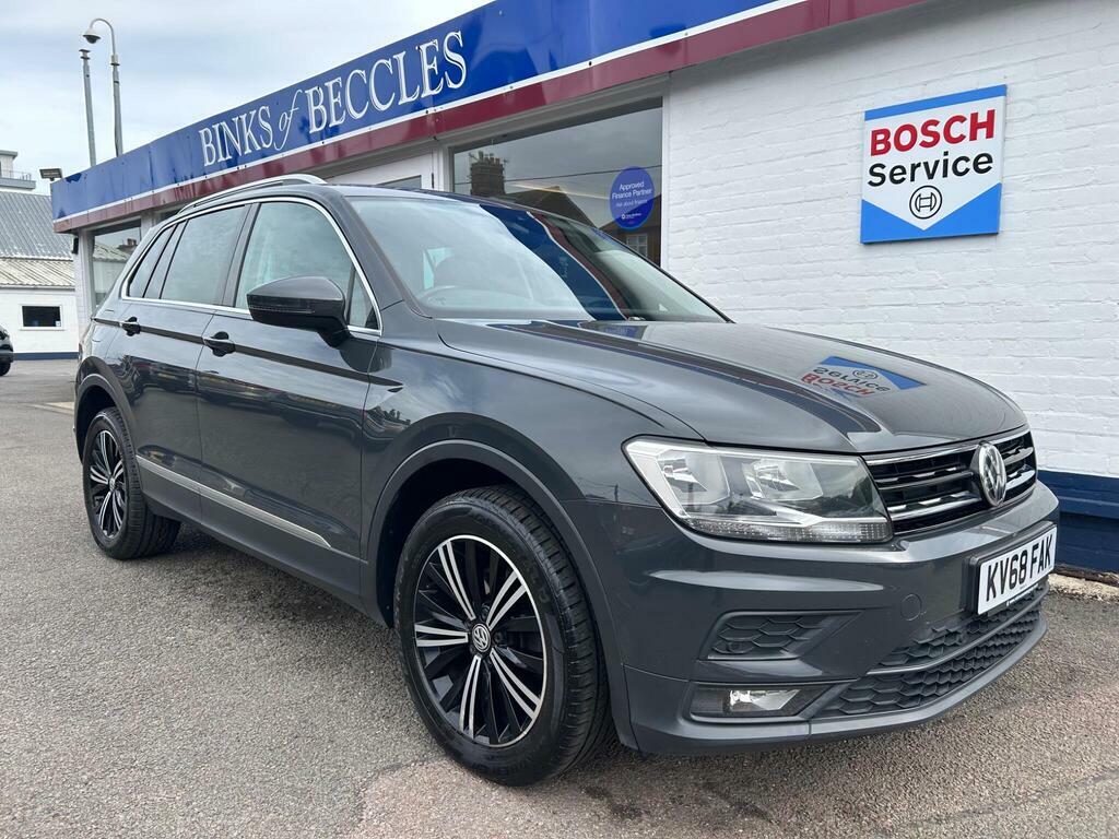 Volkswagen Tiguan 2.0 Tdi Se Navigation Dsg 4Motion Euro 6 S S Grey