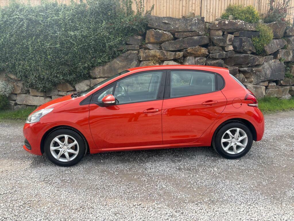 Peugeot 208 Access Grey #2