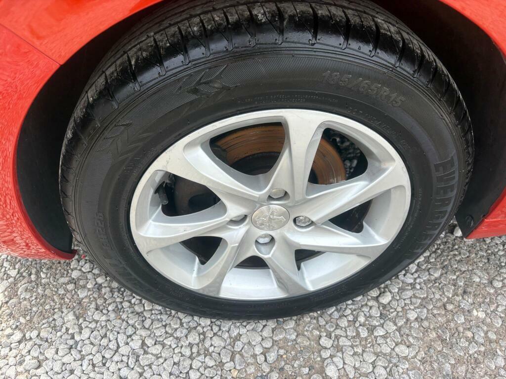 Peugeot 208 Access Grey #16