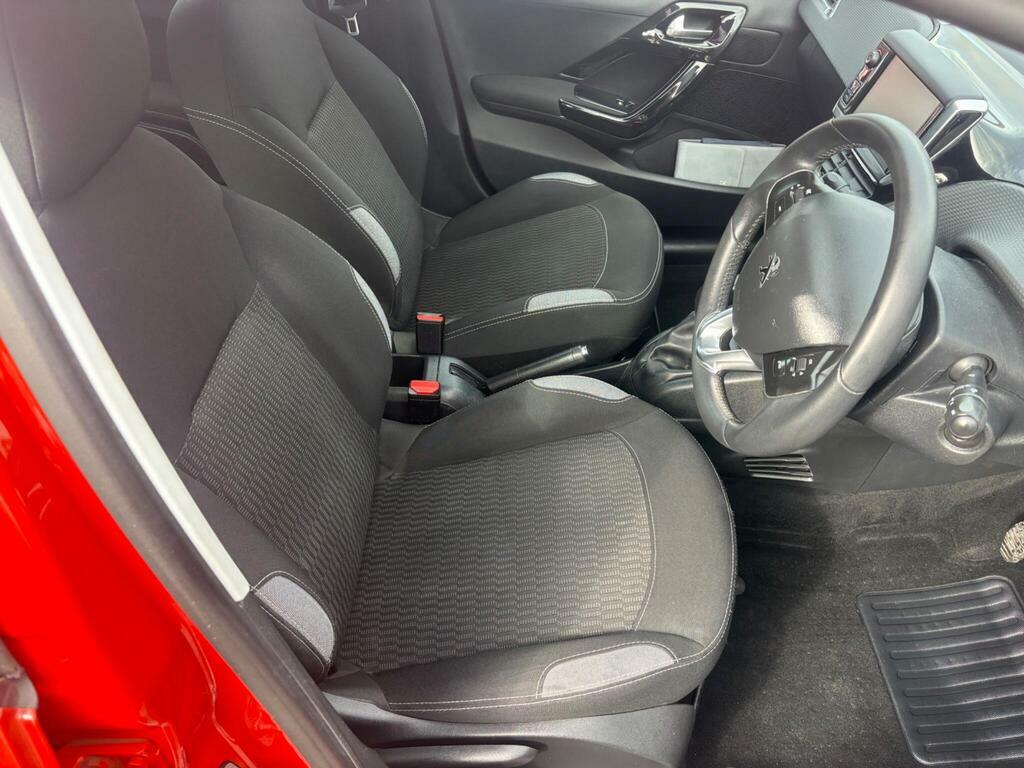 Peugeot 208 Access Grey #7
