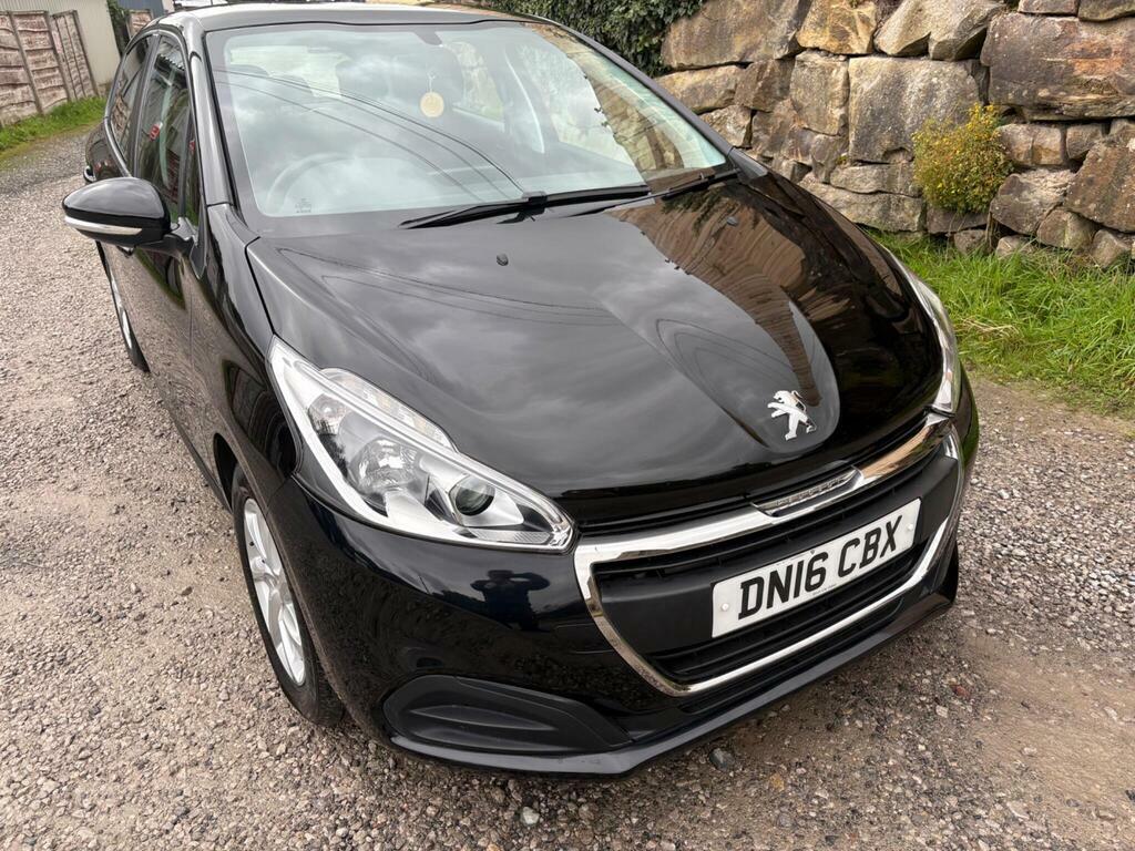 Peugeot 208 Hatchback 1.2 Puretech Allure 2016 Red #5