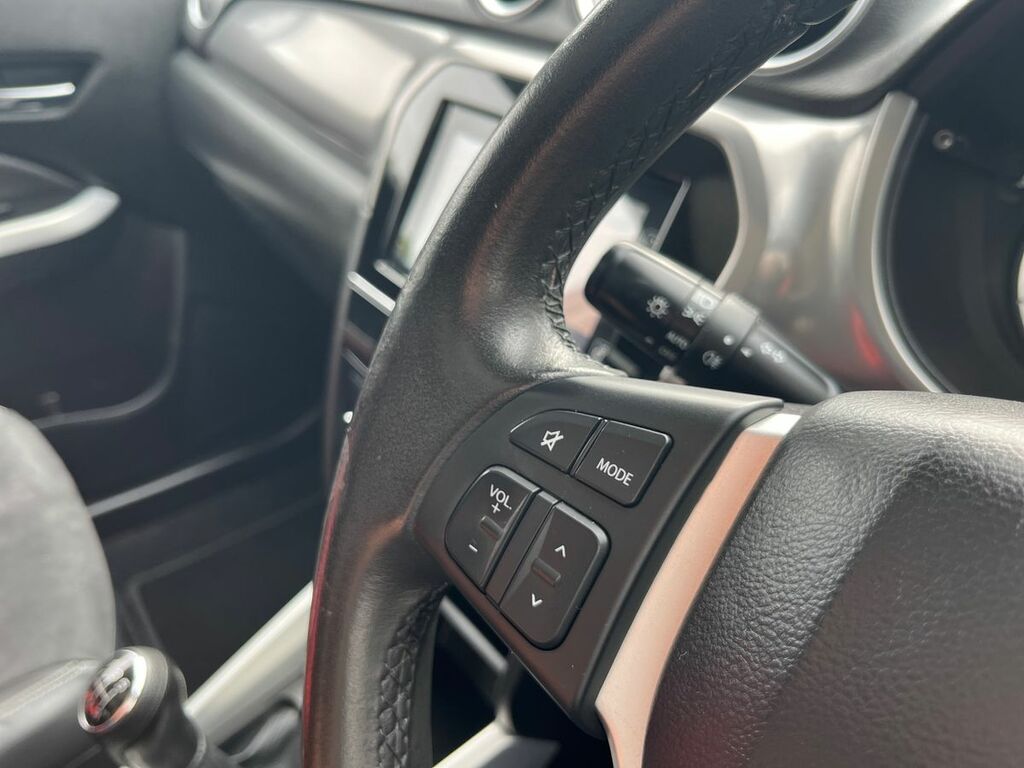 Suzuki Vitara Sz5 Allgrip White #21