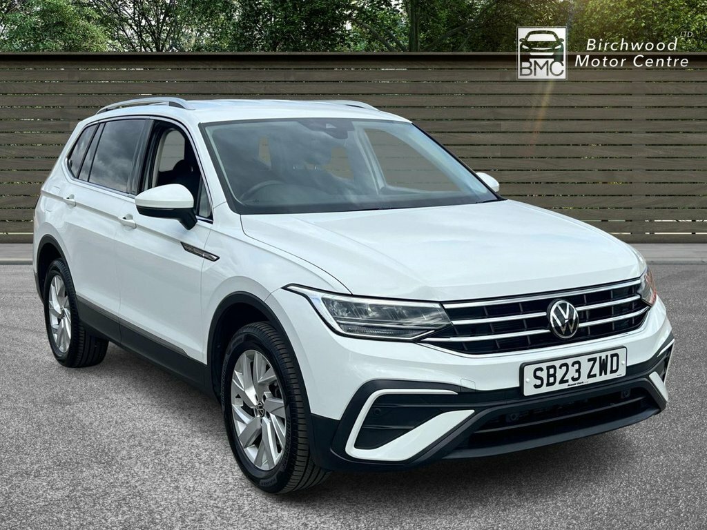 Volkswagen Tiguan Allspace 1.5L Life White