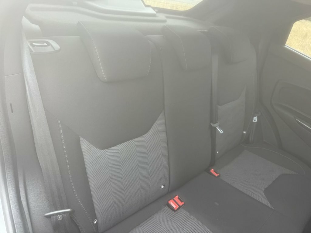 Ford KA+ 2017 67 Zetec Black #24