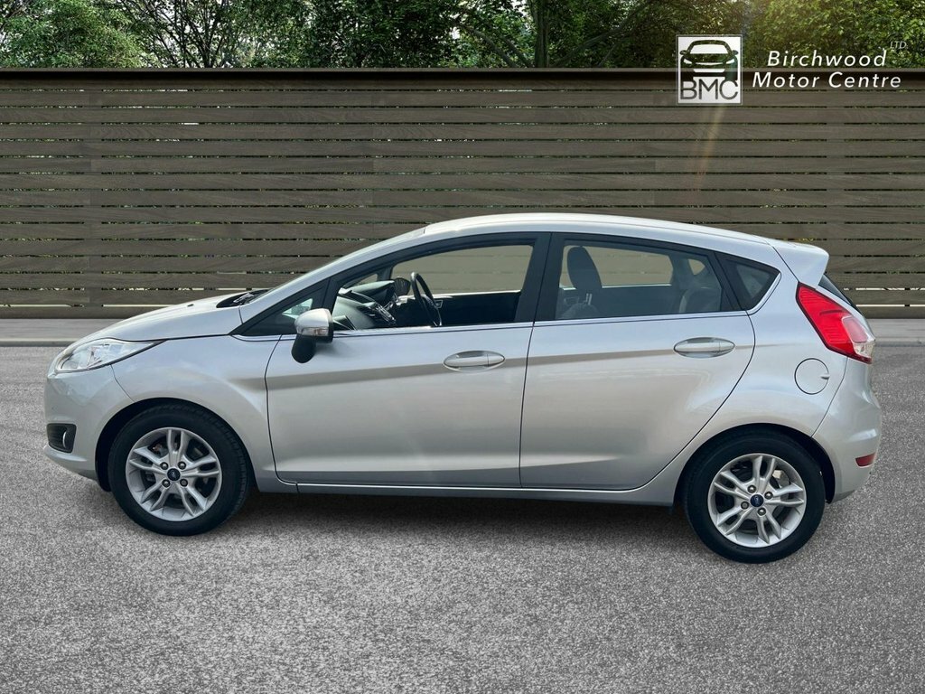 Ford Fiesta 1L Zetec Silver #4