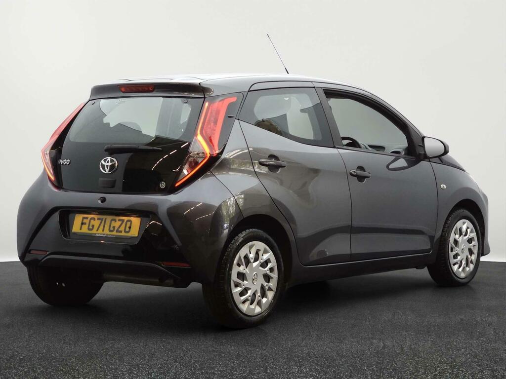 Toyota Aygo X X-play Grey #6