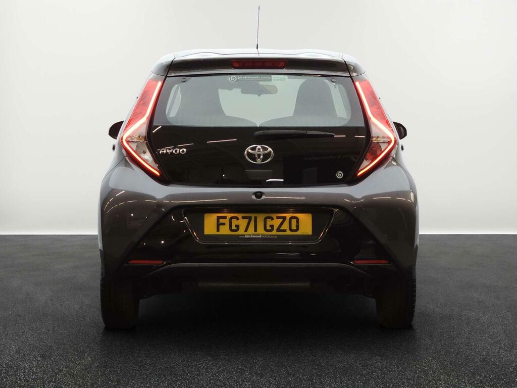 Toyota Aygo X X-play Grey #4
