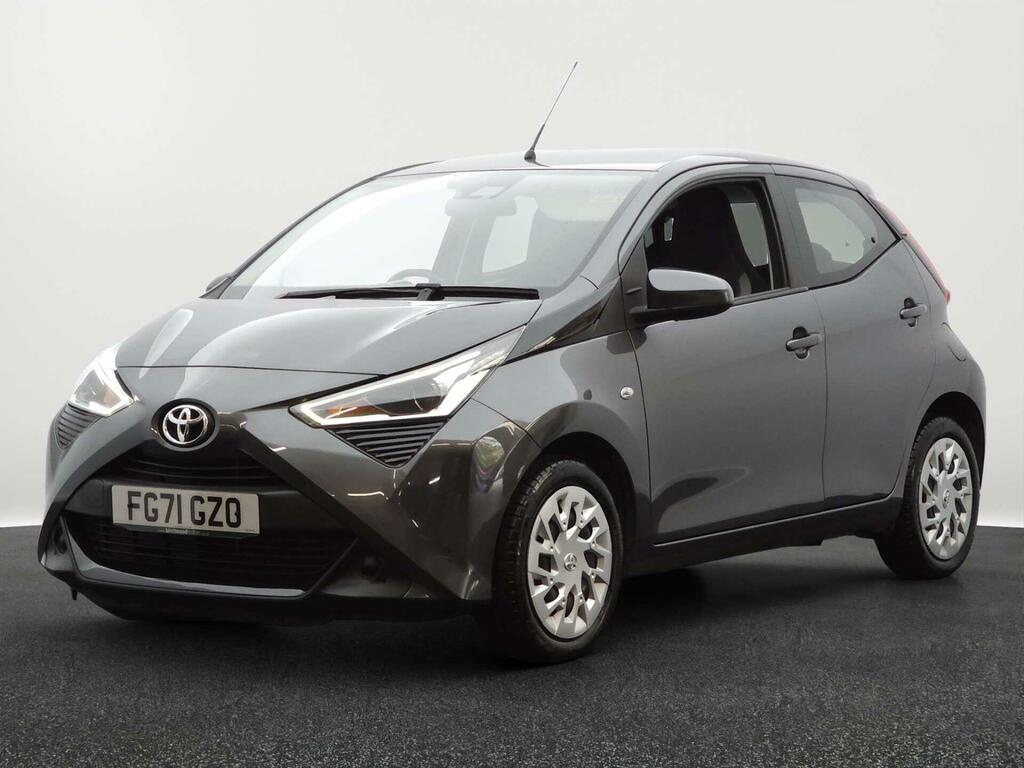 Toyota Aygo X X-play Grey #5
