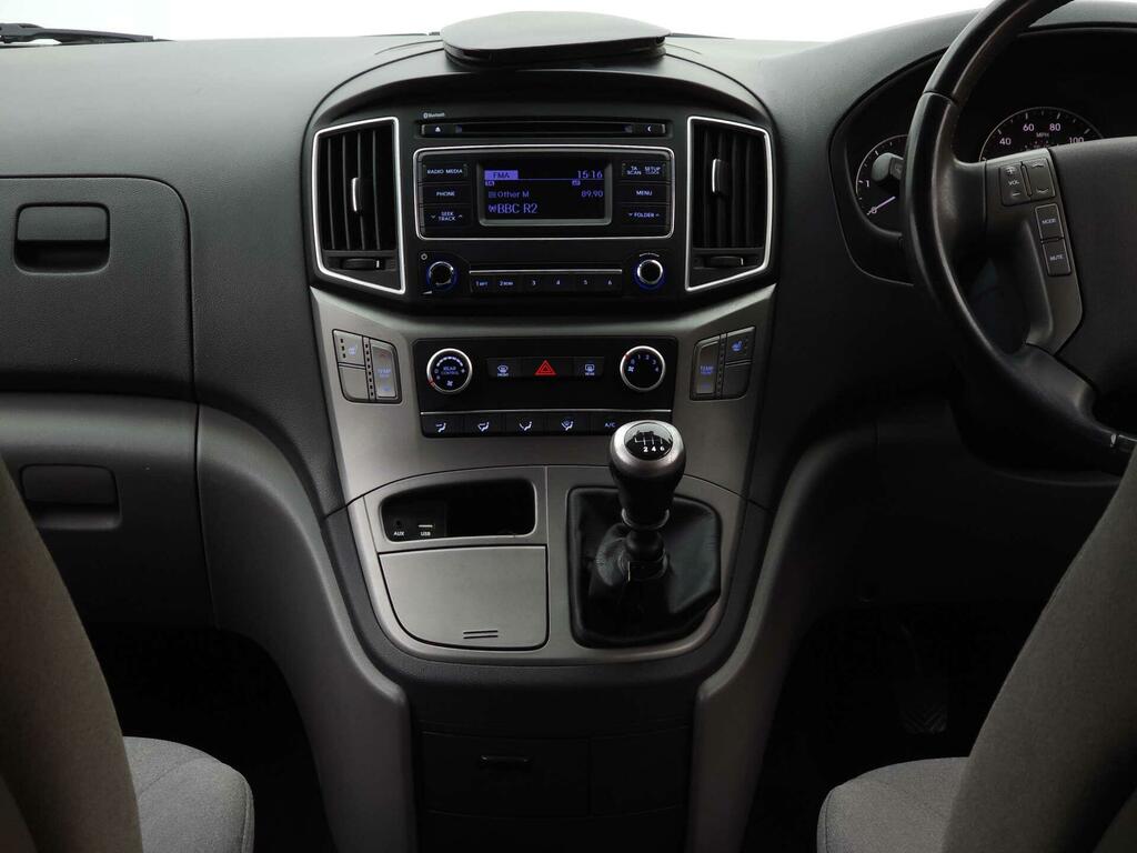 Hyundai I800 Mpv Silver #16