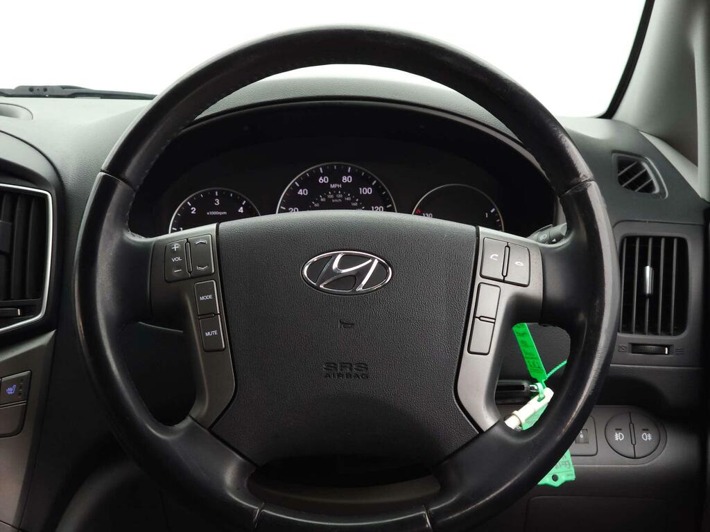 Hyundai I800 Mpv Silver #30