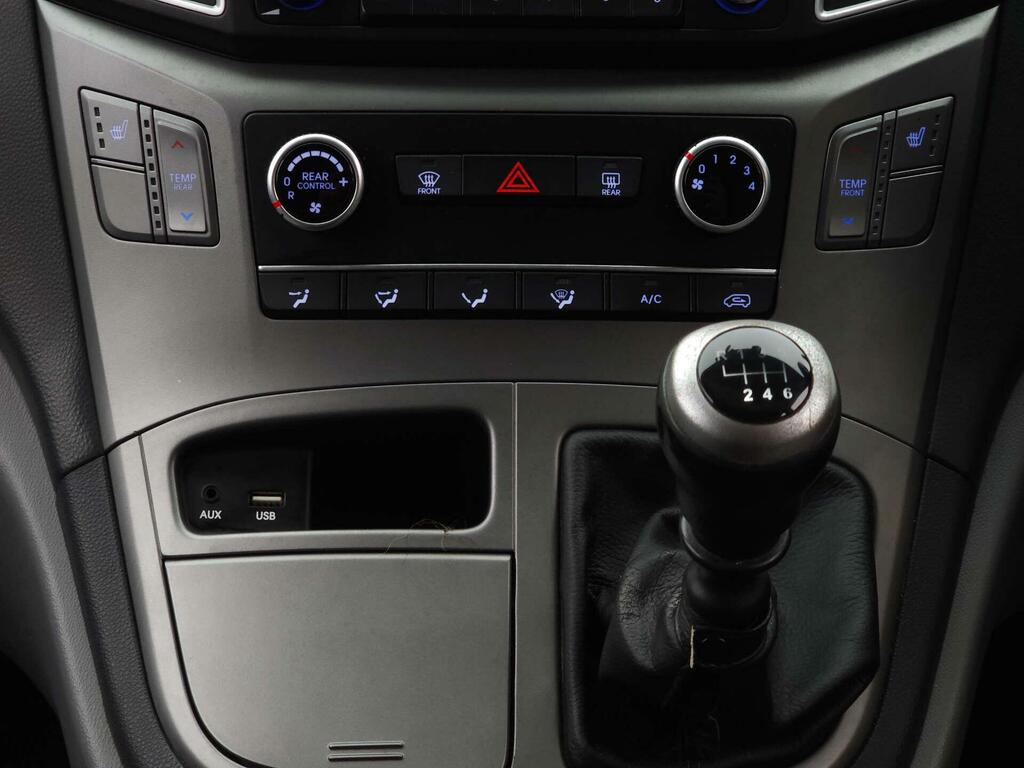 Hyundai I800 Mpv Silver #18