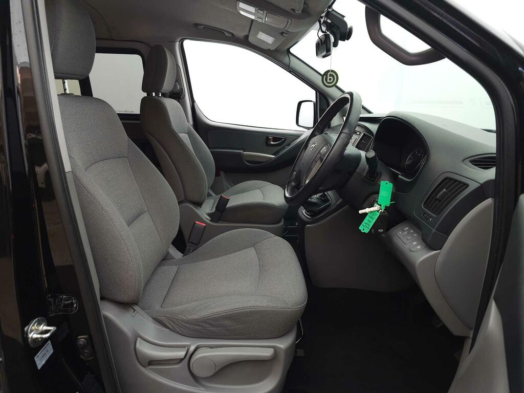 Hyundai I800 Mpv Silver #12