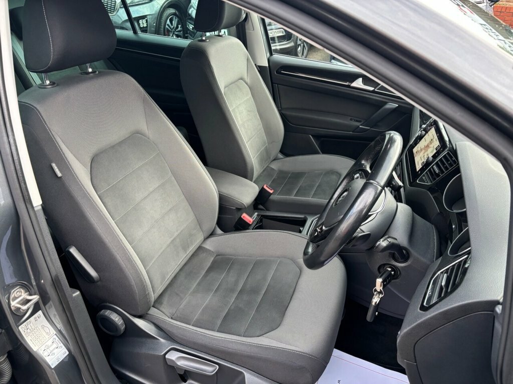Volkswagen Golf SV Match Grey #13