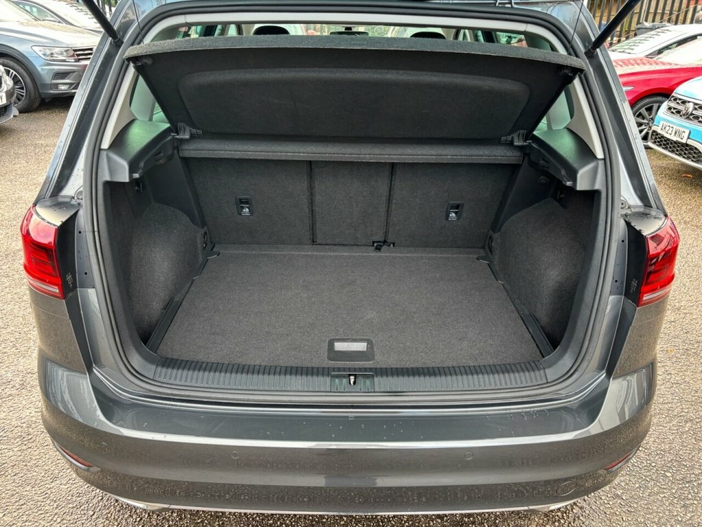 Volkswagen Golf SV Match Grey #16