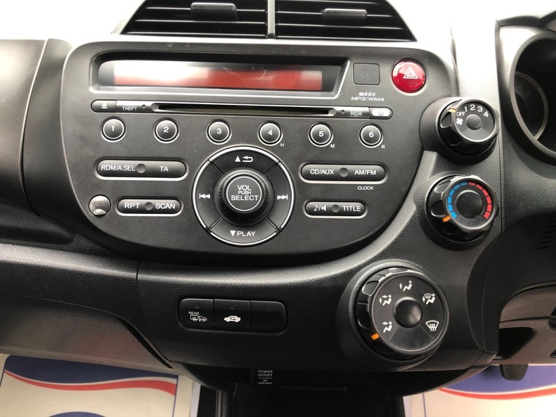 Honda Jazz I-vtec Se Black #11