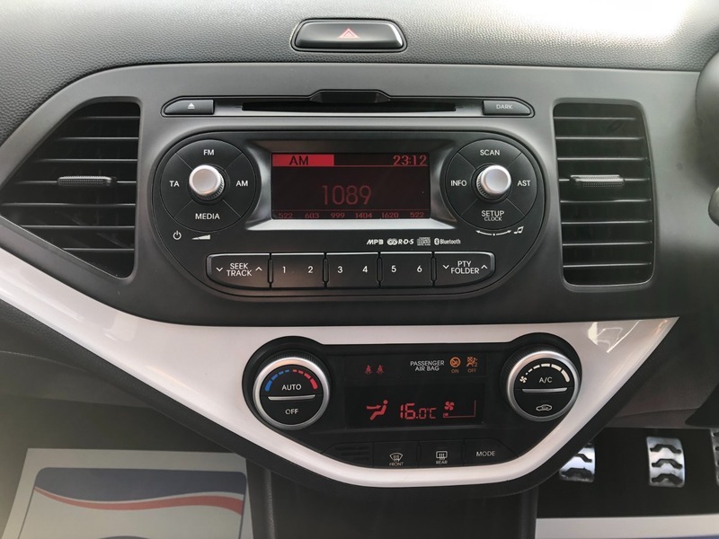 Kia Picanto 3 5-Door Black #12