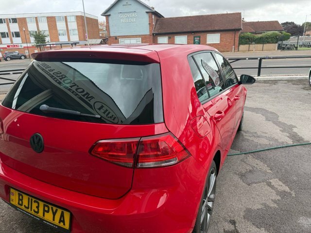Volkswagen Golf 2.0 Tdi Bluemotion Tech BJ13PYA Red #4