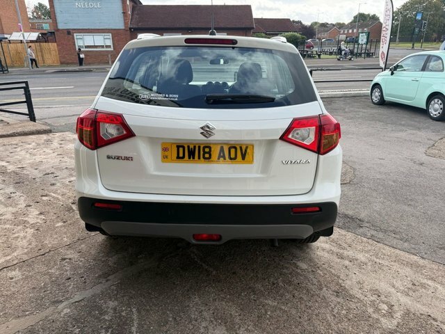Suzuki Vitara 1.6 Sz4 Suv White #4