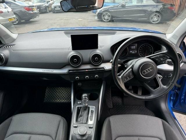 Audi Q2 2.0 Tdi Sport Suv Blue #5