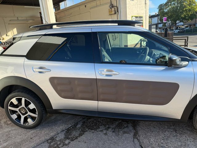 Citroen C4 Cactus 1.6 Bluehdi Flair Hatchback Silver #3