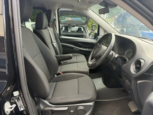 Mercedes-Benz Vito 2.0 119 Cdi Premium Black #6